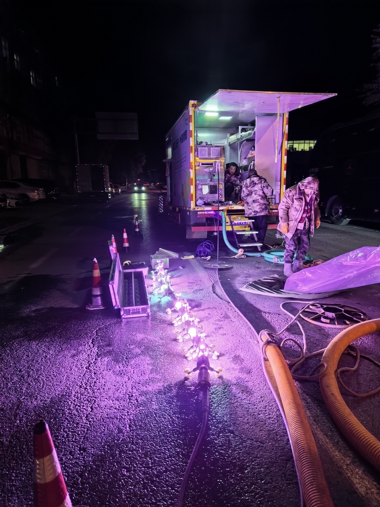 潜山管道非开挖修复